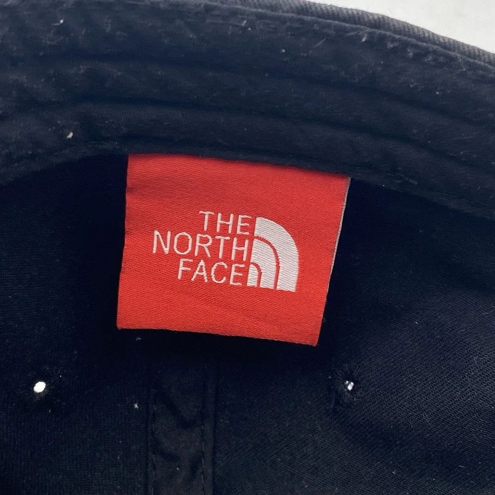 The North Face Hat Blackout Strapback Adjustable‎ Black Cleaned VGC All Black
